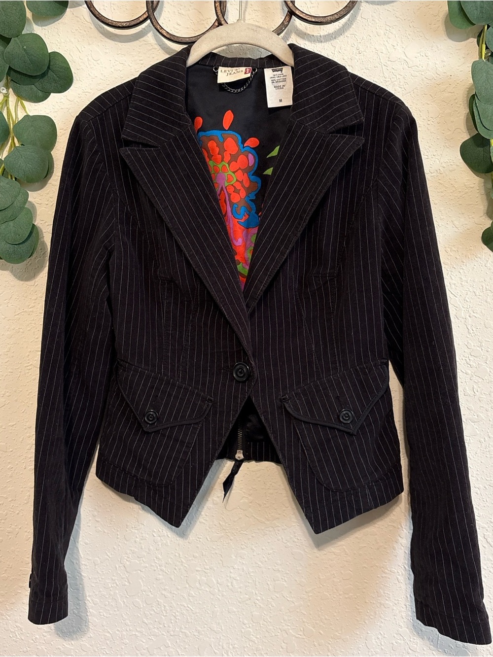 Vintage Y2K Levi’s Grunge Black Pinstriped Blazer ✨